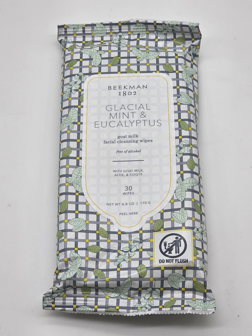 Beekman 1802 Glacial Mint & Eucalyptus Facial Cleansing Wipes